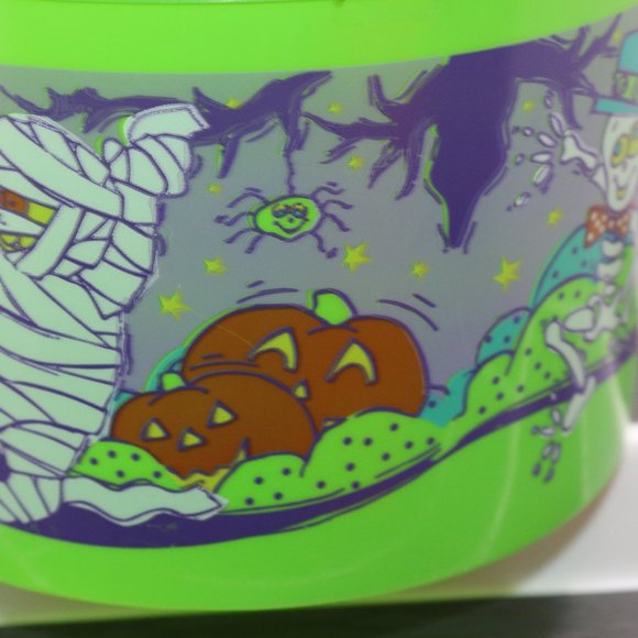 Vintage Shamrock Industries & Berrry Plastic Halloween Pumpkin Candy Pail Bucket - Picture 9 of 16
